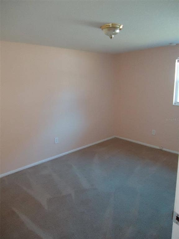 Photo - 5570 61st St N