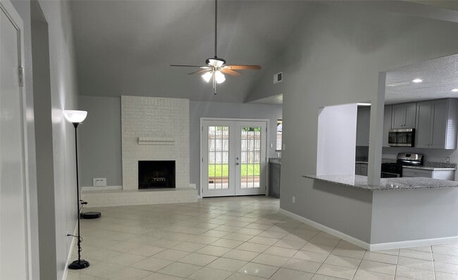 Photo - 2302 E Shannon St