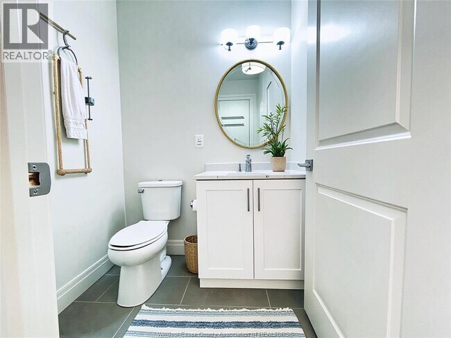 Photo - 233 Watson Ave Unité 203