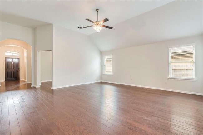 Photo - 13000 Alans Way