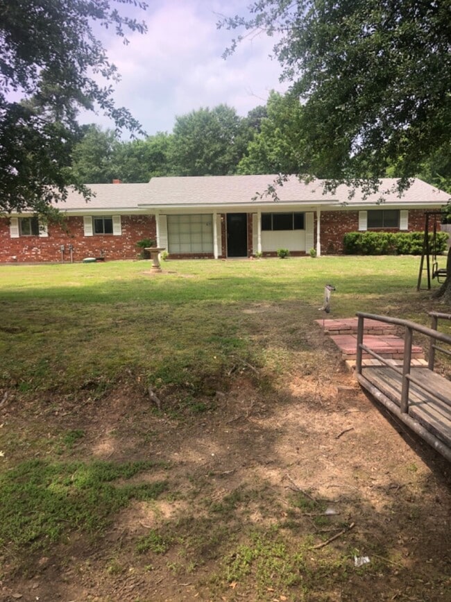 Photo - 297 Glendon St