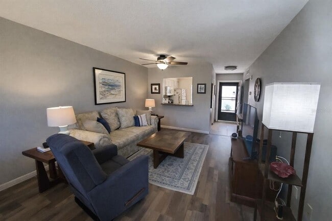 Photo - 1391 Mission Hills Blvd