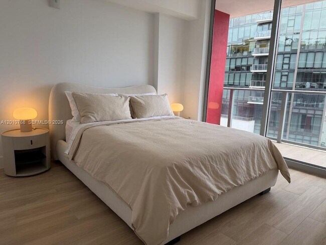 Photo - 90 NE 32nd St Unit 803 803