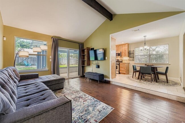 Photo - 1215 Speer Ln