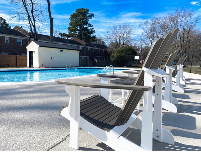 Autumn Lakes Apartments