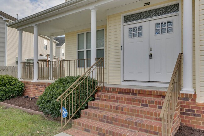 Photo - 703 N Back River Rd