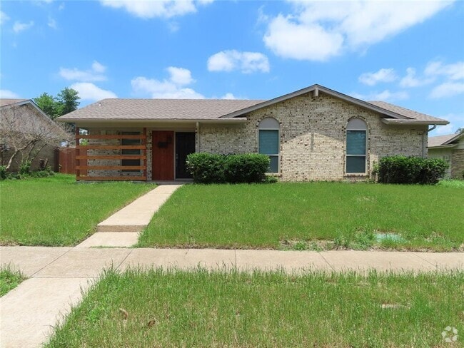 Building Photo - 2205 Richbrook Dr Rental