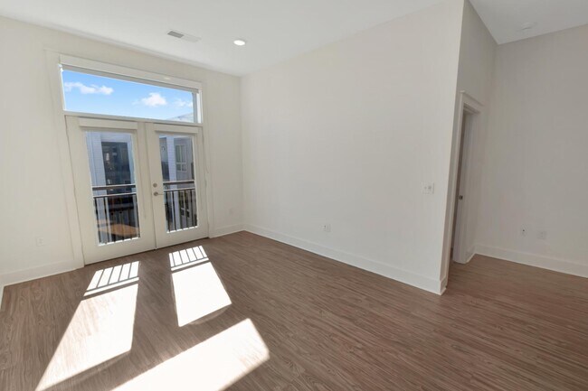 Photo - 101 S Tryon St