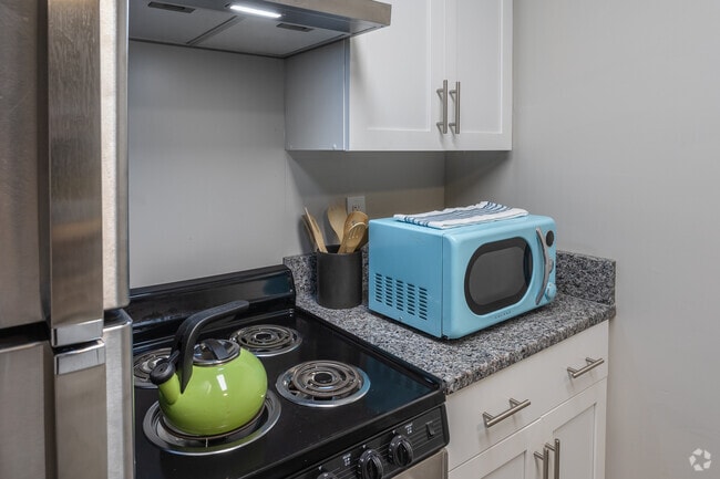 Gama de cocina - Claypond Commons