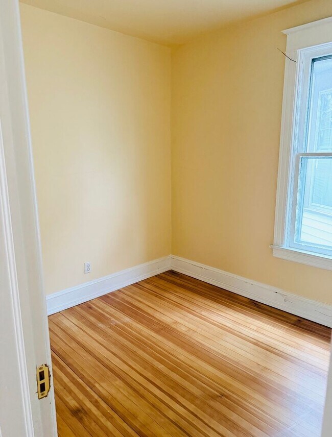 Photo - 6 Barclay St Unit 2nd Floor