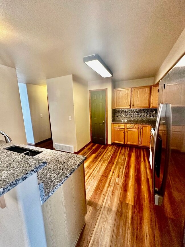 Photo - Coming Soon! 5 Bedroom home on Fairweather for Rent!