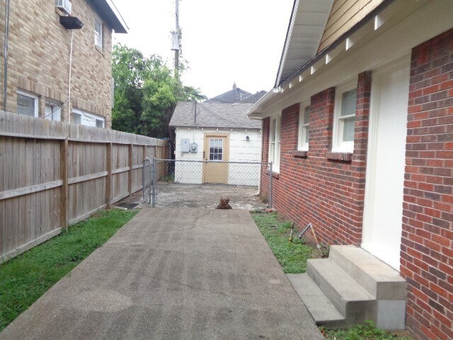 Photo - 4618 Clay St Unit 2