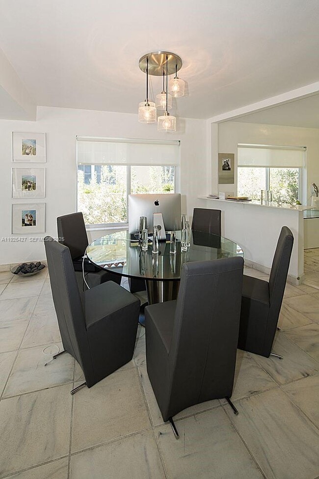 Photo - 5570 La Gorce Dr