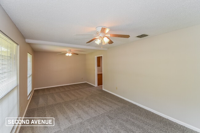 Photo - 1512 Rebecca Dr