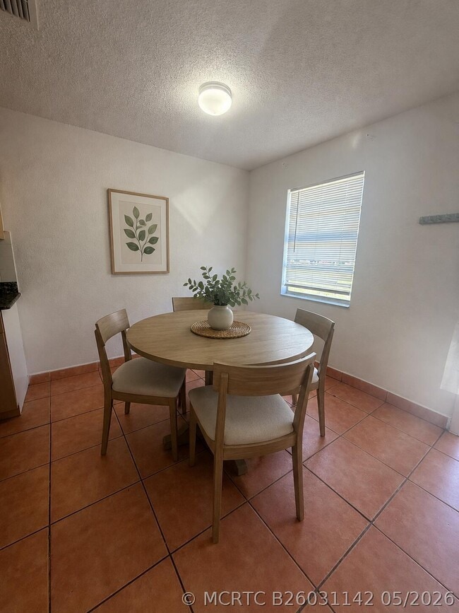 Photo - 1512 Barton Rd