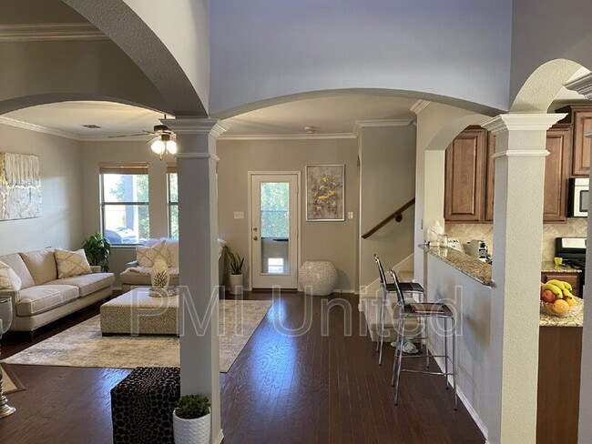 Photo - 15620 Gatehouse Dr