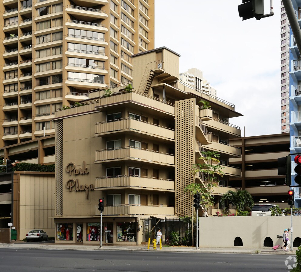 Photo - Park Plaza Apartments