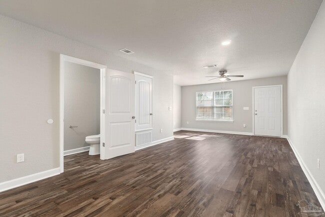 Photo - 9906 Holsberry Rd