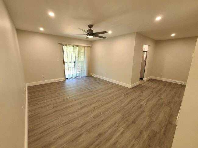 Briar Knoll Apartments