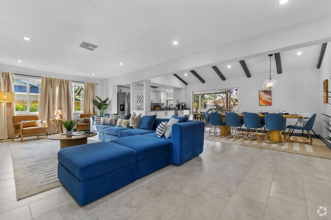 Building Photo - 13413 Coronado Dr Rental