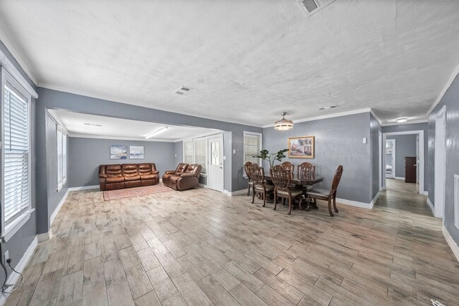 Photo - 105 Pompano Ave