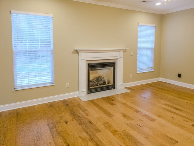 Photo - Knoxville 37931 - 4 bedroom 2.5 bath - call Ryan Fogarty 865-333-4840