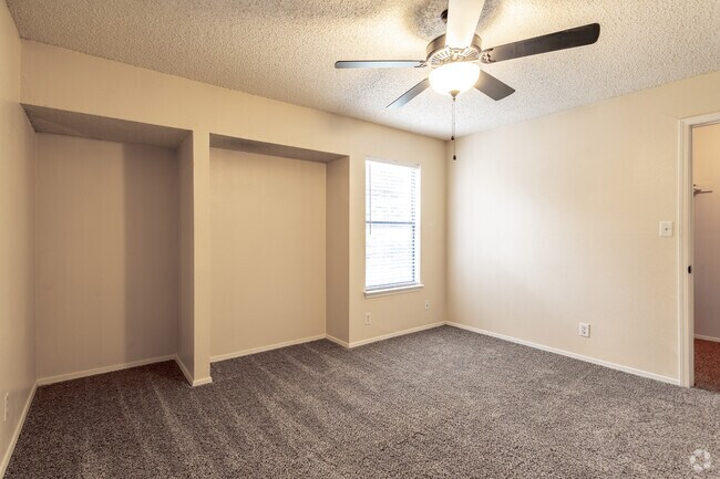 1BR, 1BA - Arrowhead - Ridge Park Apartments