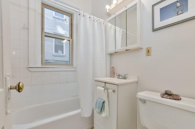 Photo - 1673 Commonwealth Avenue Unit 2