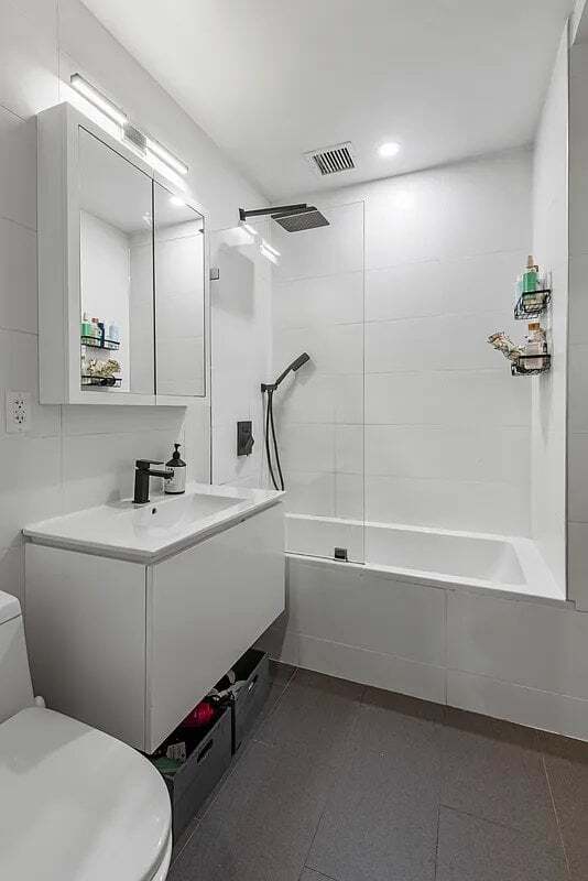 Photo - 241 W 75th St Unit 1