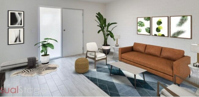 Photo - 813 E Marlette Ave Unit # 11