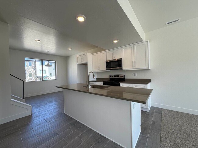 Photo - Limited Special - $250 Off First Month’s R...