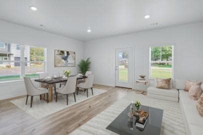 Photo - 547 W Pickens Rd