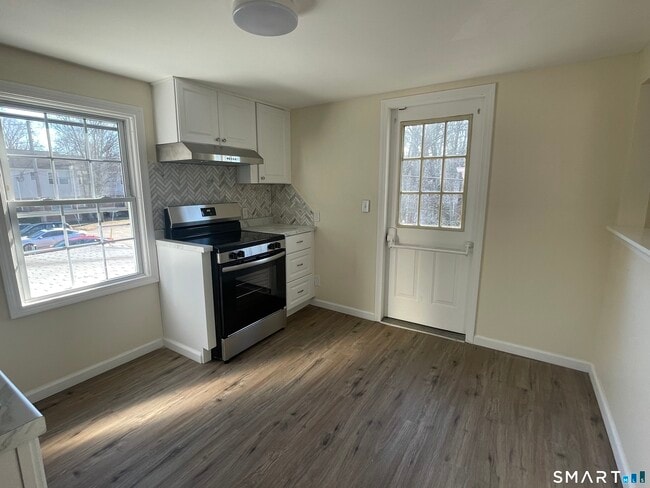 Photo - 266 Hebron Ave