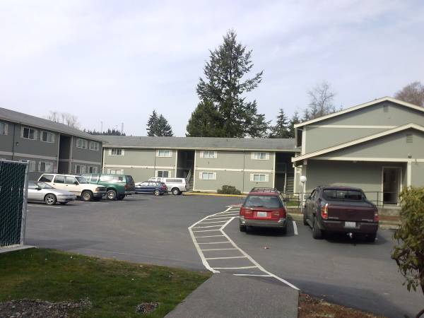 Parkwood Apartments - Parkwood Apartments
