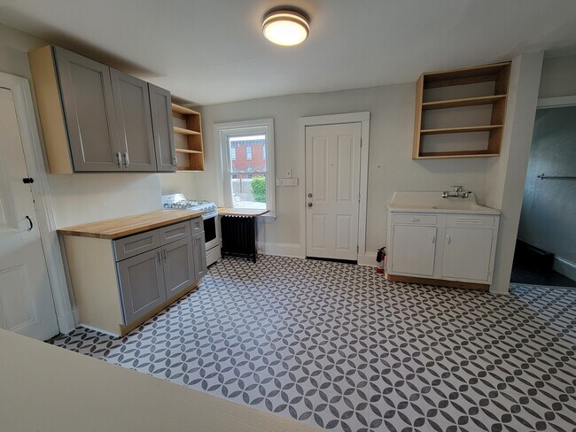 Photo - 1863 Frankford Ave Unit #3