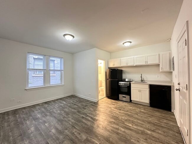 Photo - 5710 N Winthrop Ave Unidad 901