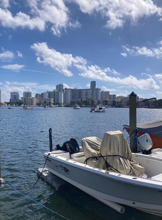 Photo - 462 Golden Isles Dr Unit 206