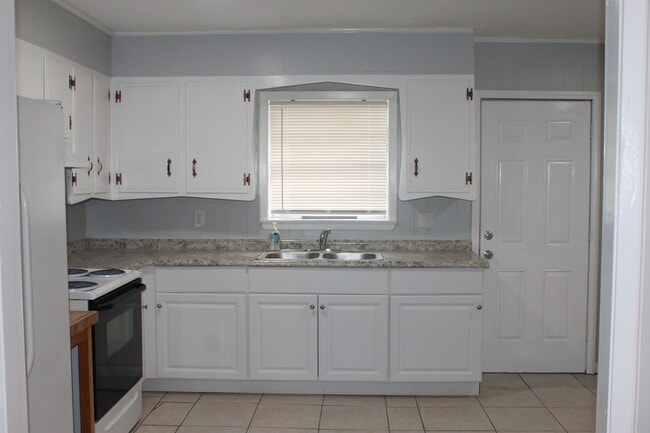 Photo - 849 Nantes Way