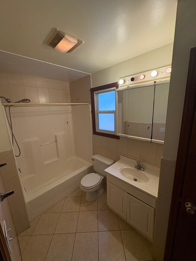 Photo - 111 Niagara St Unidad #1st Floor