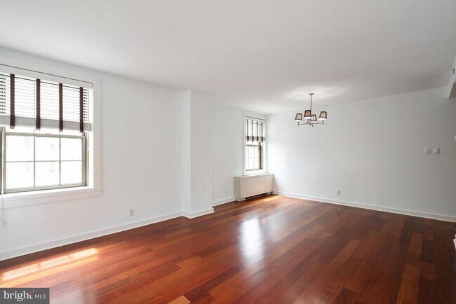 Photo - 219 S 18th St Unit 1212