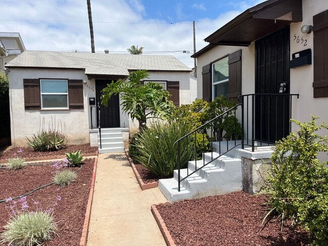 Building Photo - Fashion Valley West, USD -Charming Cottage... Unit 5652 Riley St Rental