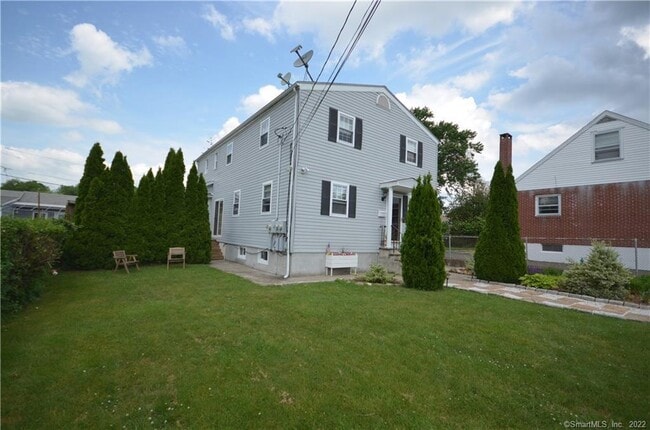 Photo - 258 Rakoczy Ave Unit 2nd Floor