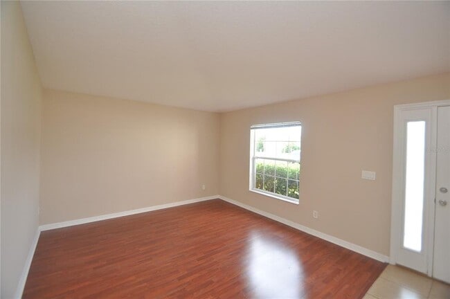 Photo - 37 Louisburg Ln