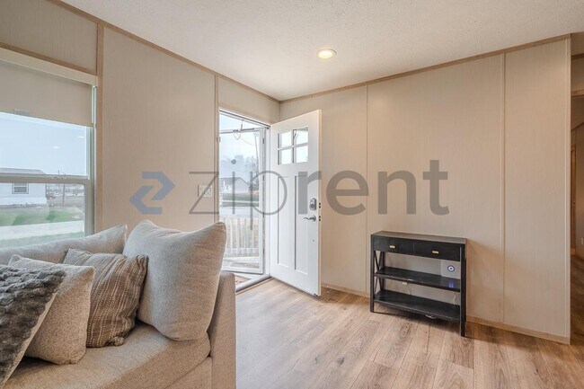 Photo - 1202 Longleaf Pne St