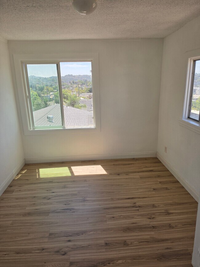 1105 Nolden St Unit 1