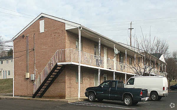 Photo - Colonial Trace Apartments