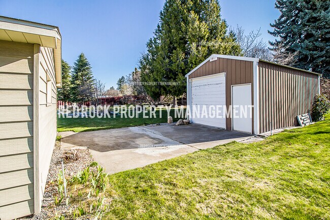 Photo - 416 N Bannen Rd