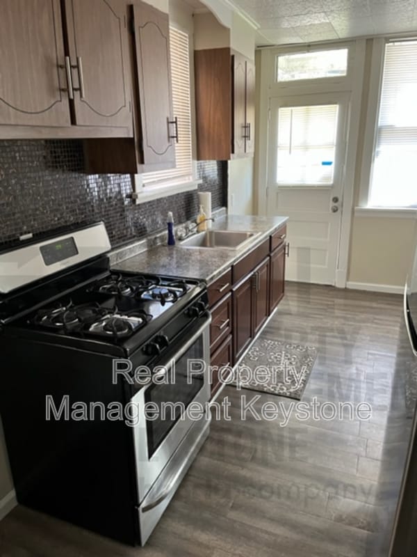 Photo - 33 Merritt Ave Casa