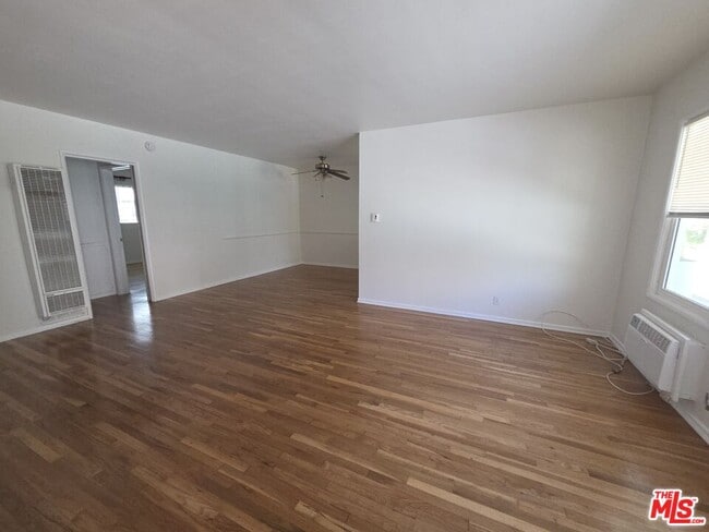 Photo - 7621 Hampton Ave Unit 103