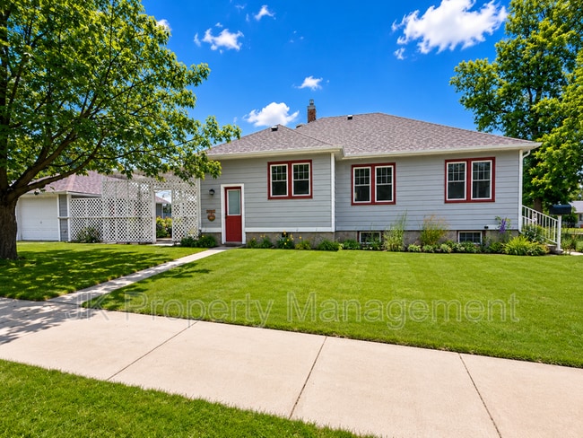Photo - 2726 1st Ave N